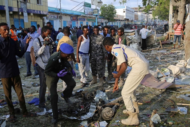 Somali'de bomba yüklü araçla saldırı: 14 ölü